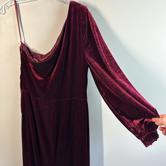 Revelry One-Shoulder Burgundy Maxi Dress - Picture 8 of 10